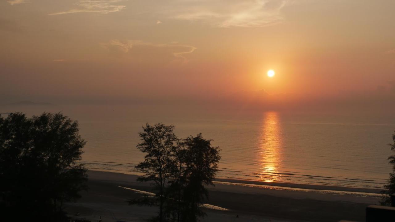Sea La Vie @ Swiss Garden Resort Residence Куантан Екстериор снимка